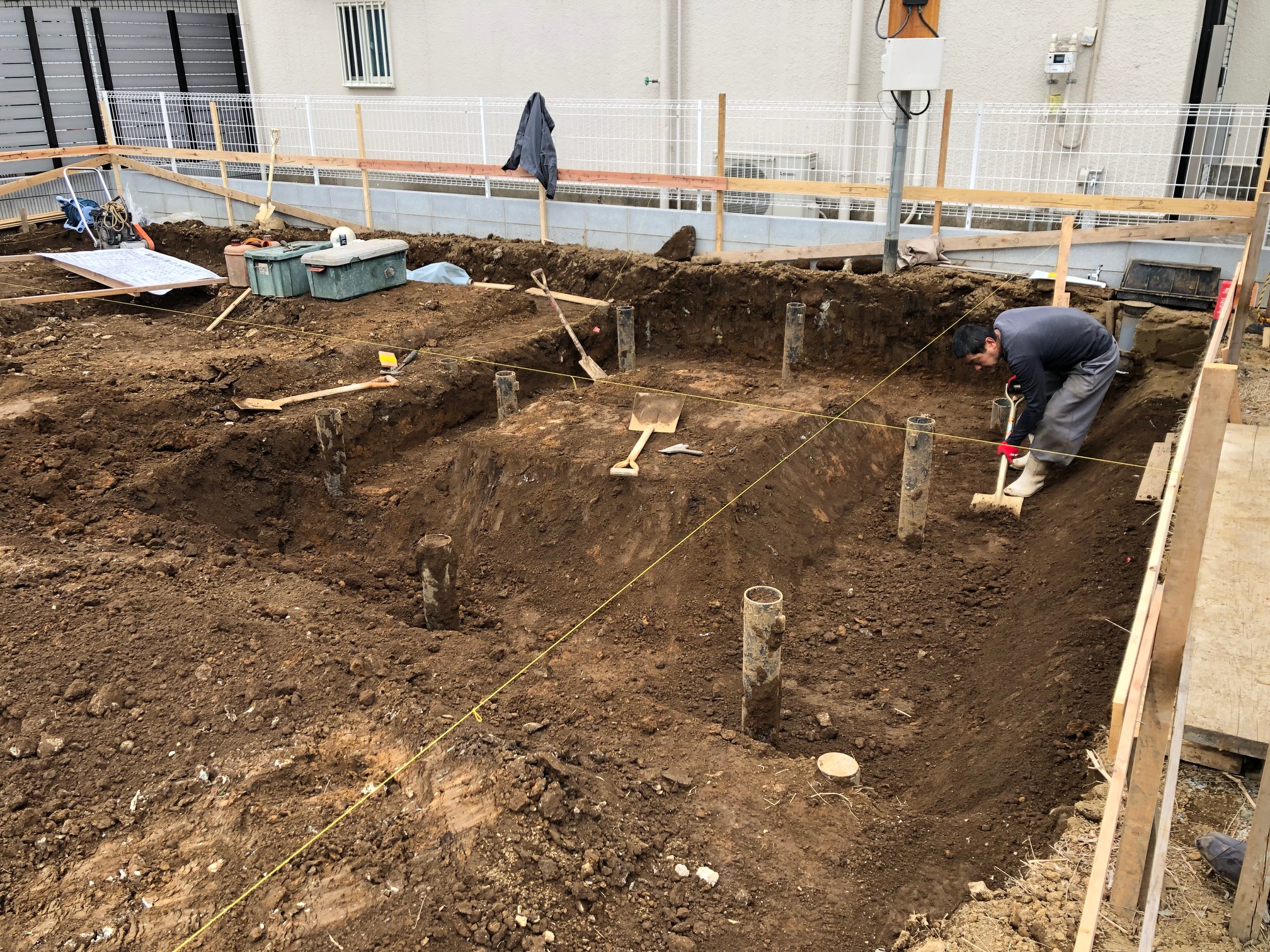 根伐り工事 – 根切り工事 トラブル : 基礎工事の豆知識!建物を安全に建てる根切り工事とは – WWQL
